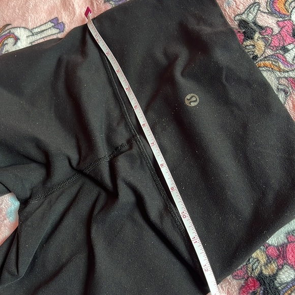 LuLu lemon Leggings - Picture 5 of 6